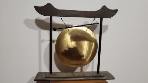 4.2. For more than 20 years our events have started on the beat of this gong: a gift from PIR Center Executive Board Member Alexander V. Fedorov, 2018.